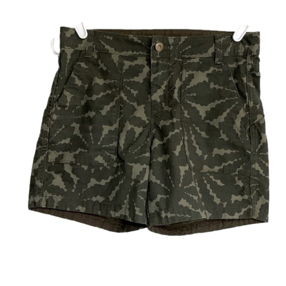 THE North Face Hiking Shorts, Size 2, Army Green. - Picture 1 of 7